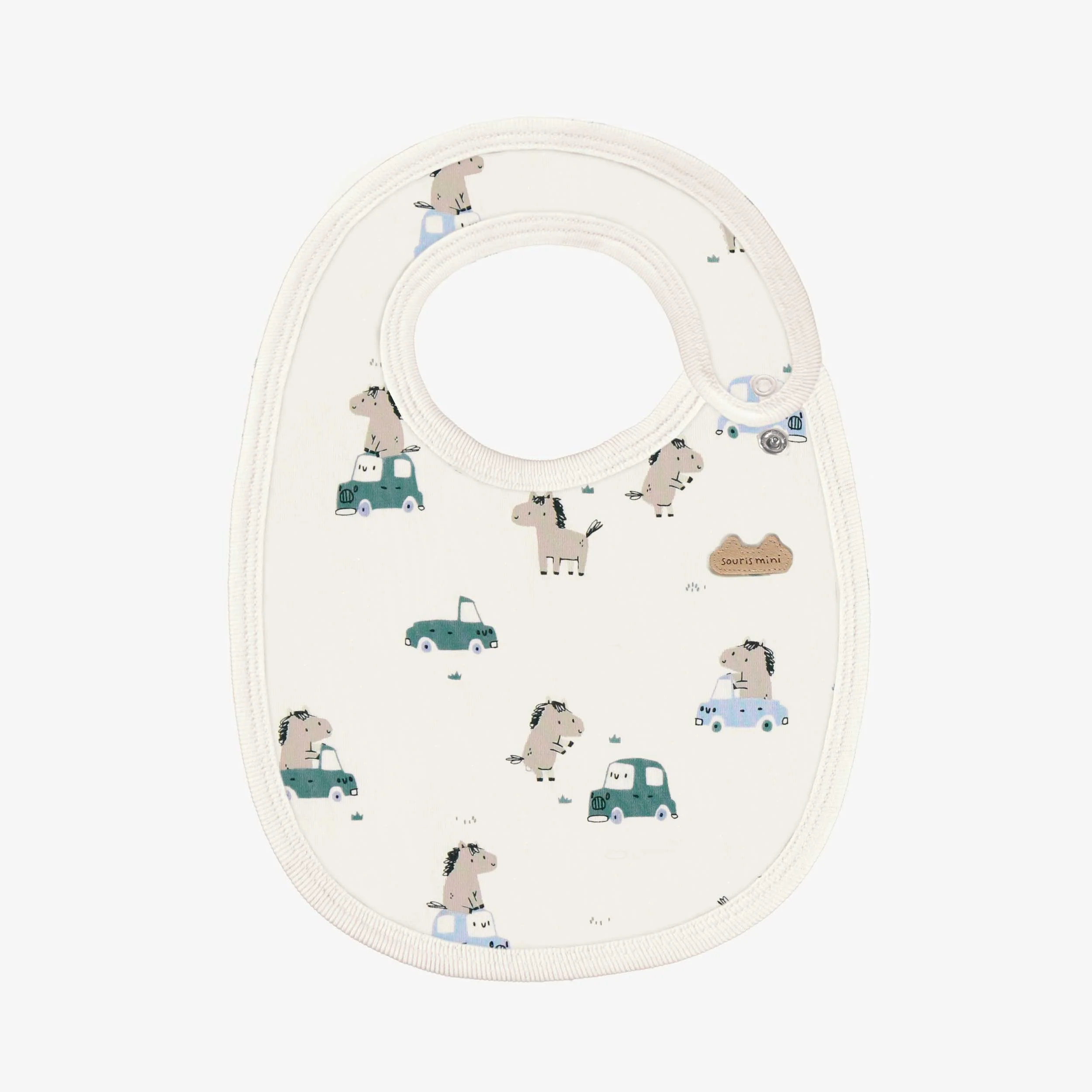 Bavoir crème à motifs de chevaux et voitures, naissance