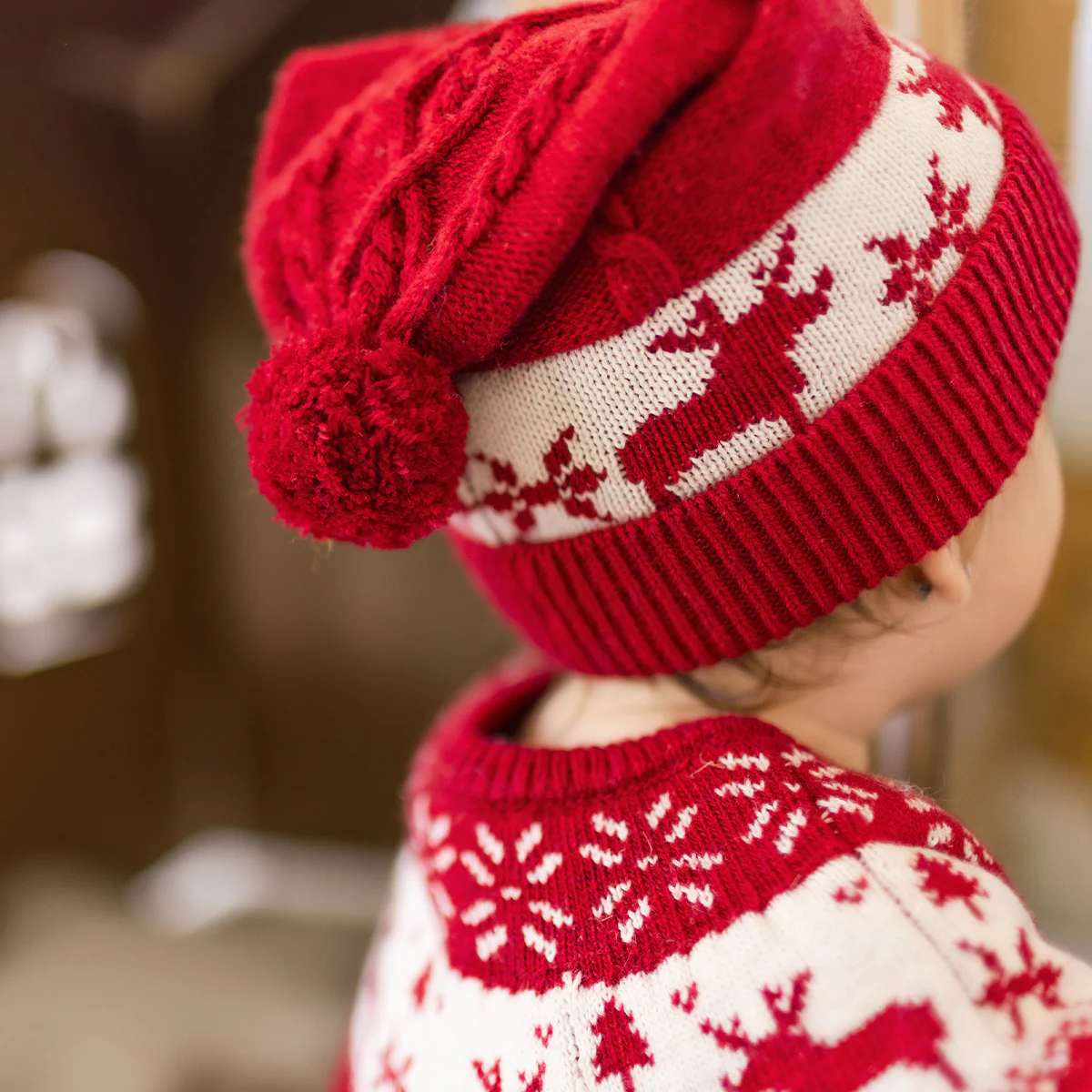 Bonnet rouge à motifs jacquard, naissance - Image 4