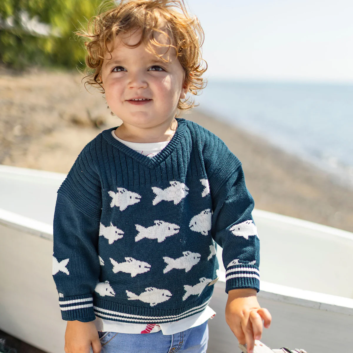 Chandail bleu en tricot avec poissons, bébé - Image 2
