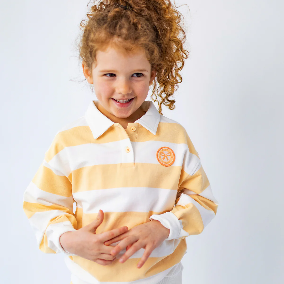 Chandail crème et jaune à rayures avec col polo, enfant - Image 3