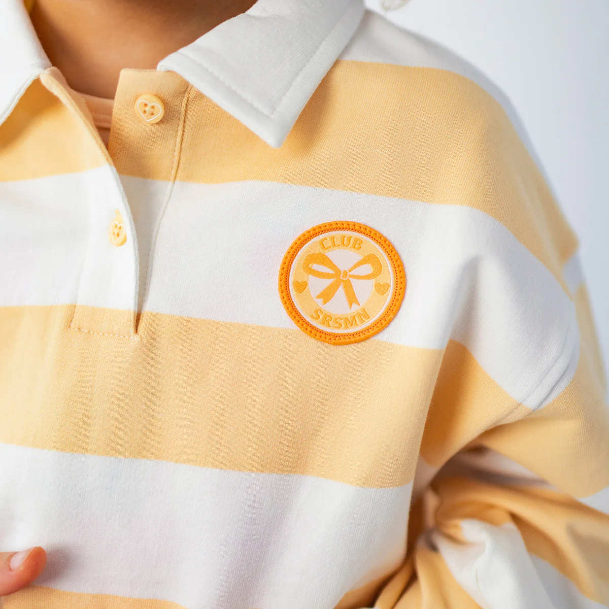 Chandail crème et jaune à rayures avec col polo, enfant - Image 5