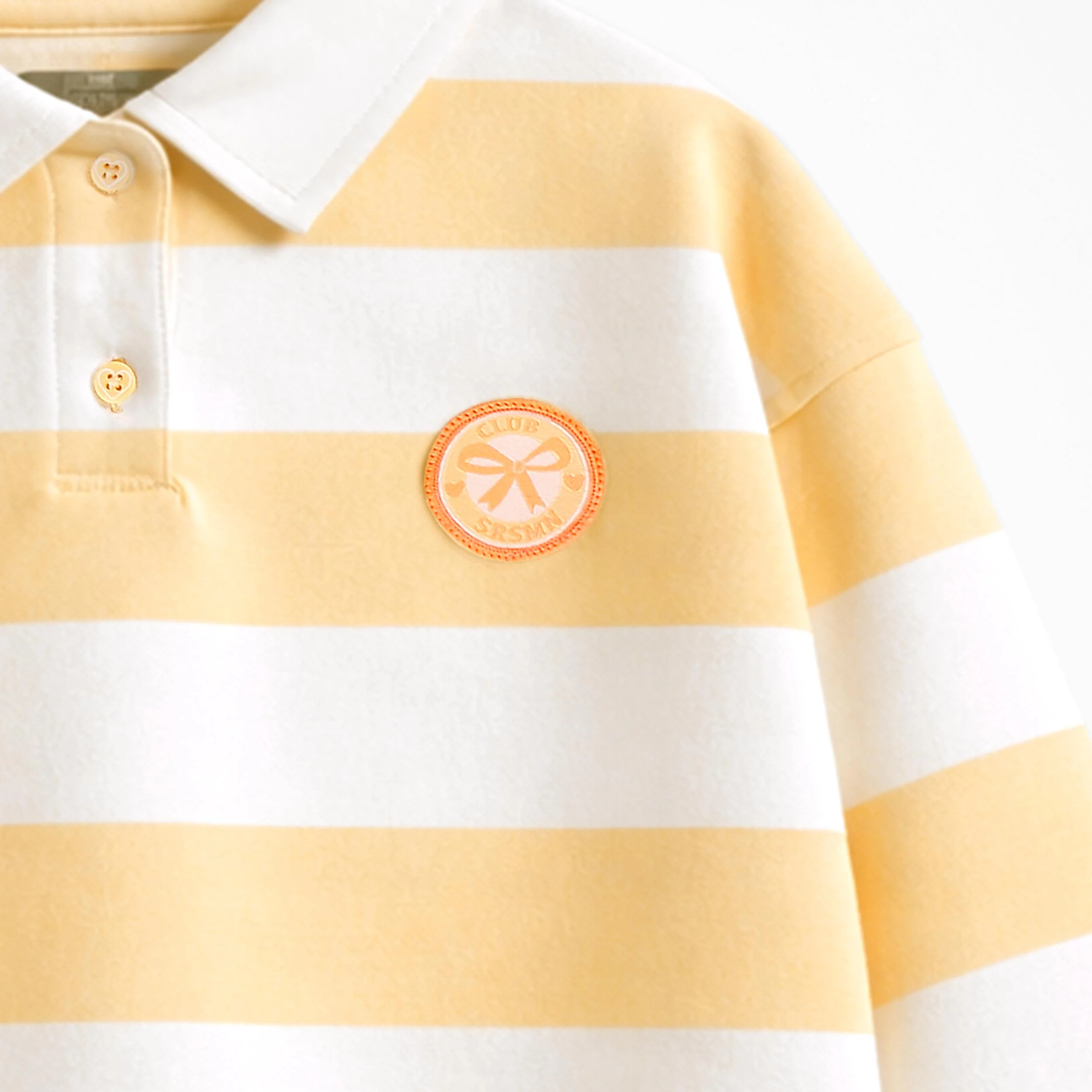 Chandail crème et jaune à rayures avec col polo, enfant - Image 6
