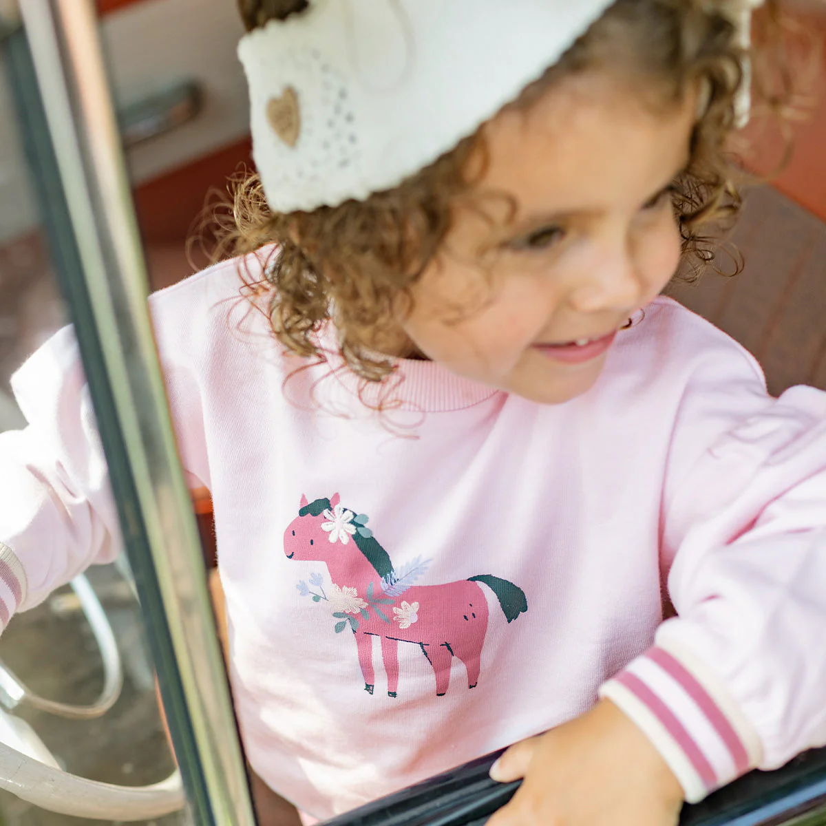 Chandail rose en coton français avec imprimé de cheval, bébé - Image 2