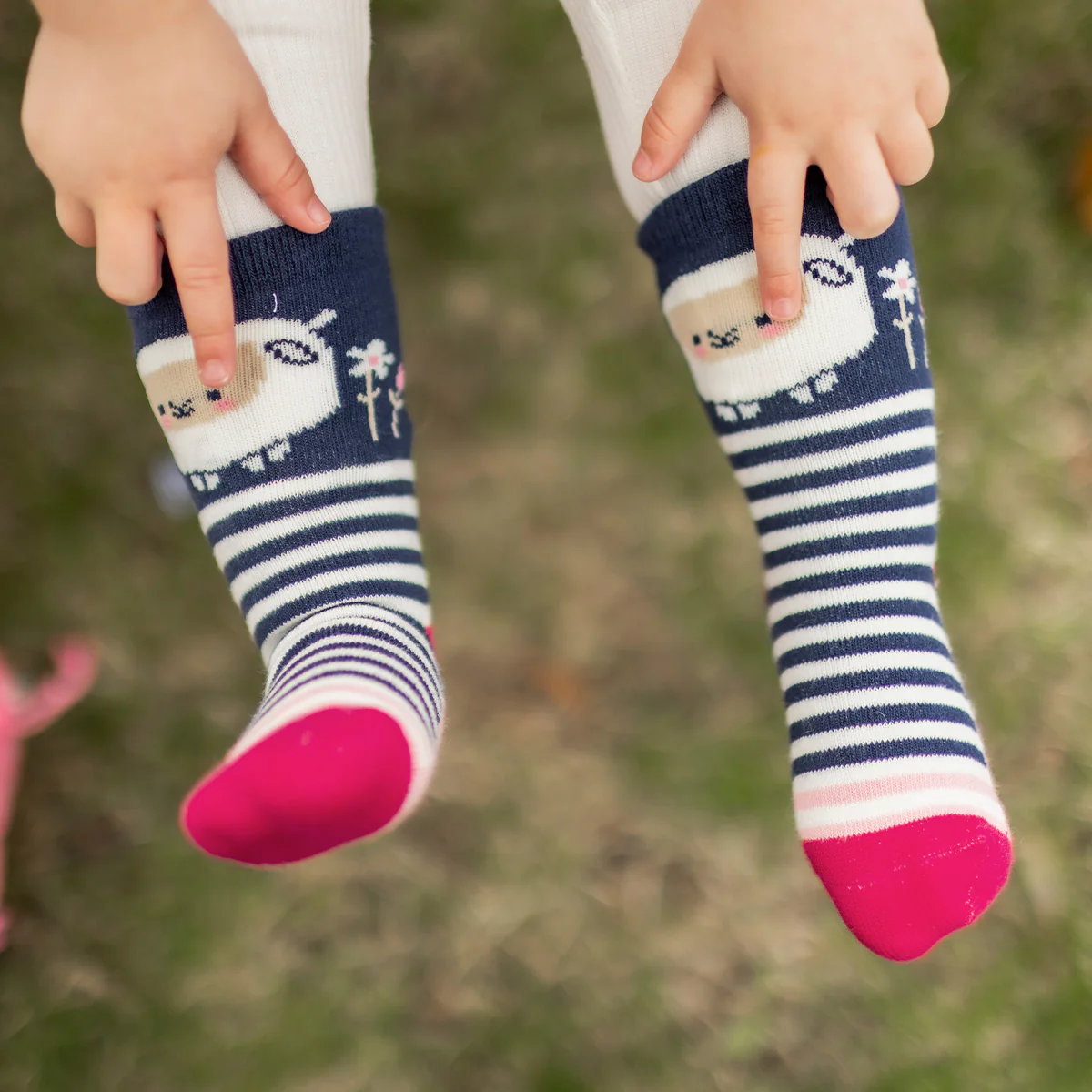 Chaussettes bleu marine à rayures, bébé - Image 2
