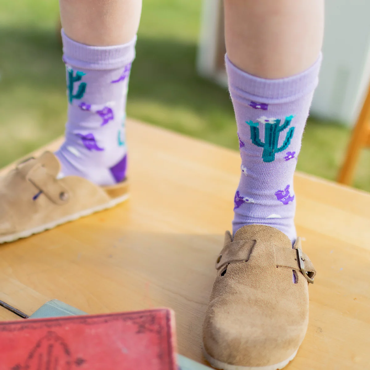 Chaussettes mauves à motifs, enfant - Image 2