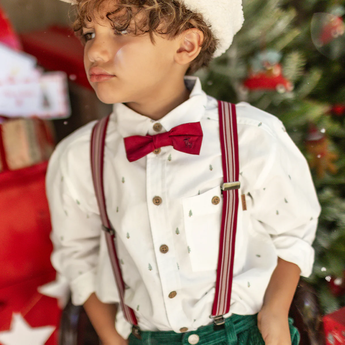 Chemise blanche à motifs de sapins, enfant - Image 3