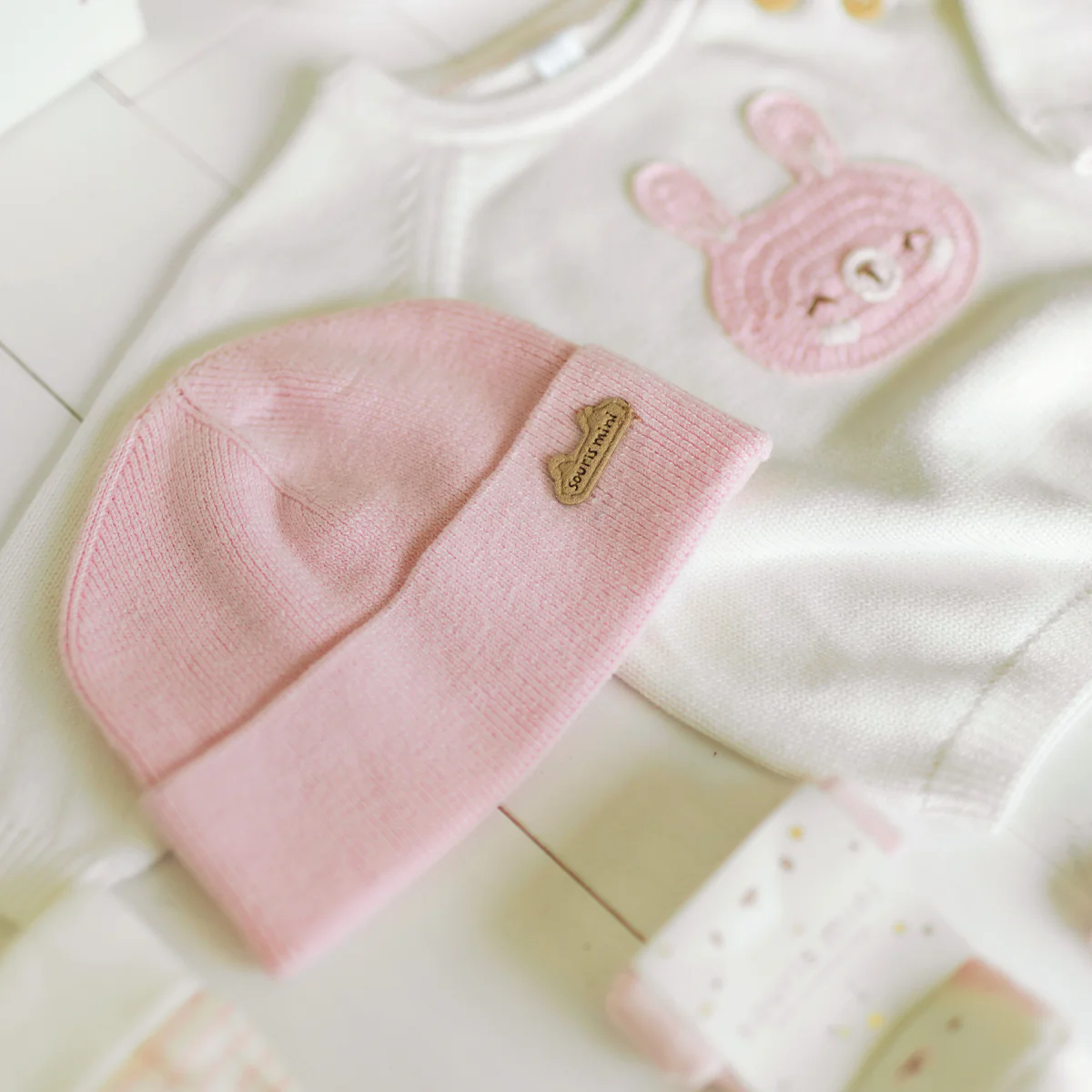 Coffret cadeau rose et crème « Le Premium » (14 pièces), naissance - Image 10