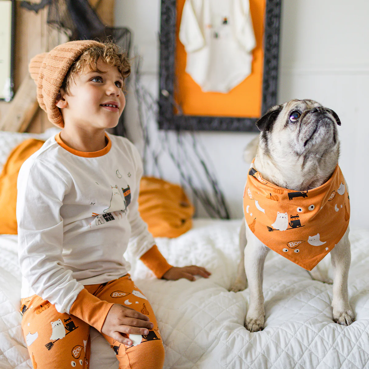 Foulard orange à motifs d’Halloween pour animaux - Image 3