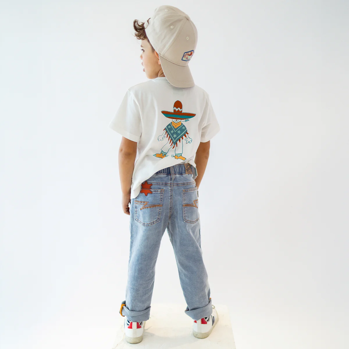 Jean bleu pâle avec écusson étoile, enfant - Image 2