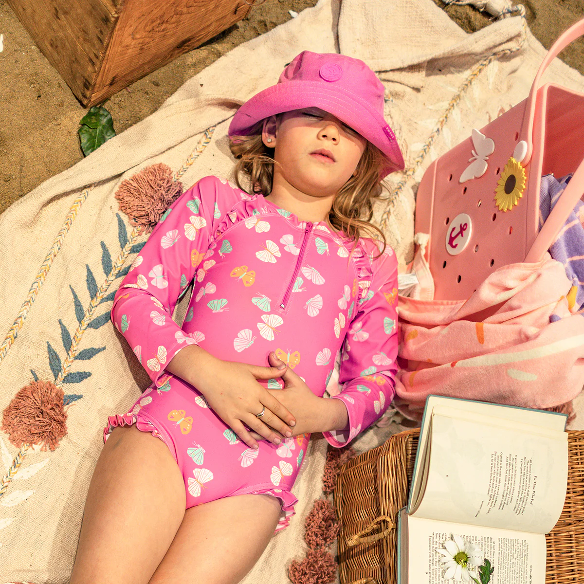 Maillot de bain une pièce rose à motifs de papillons, enfant - Image 3