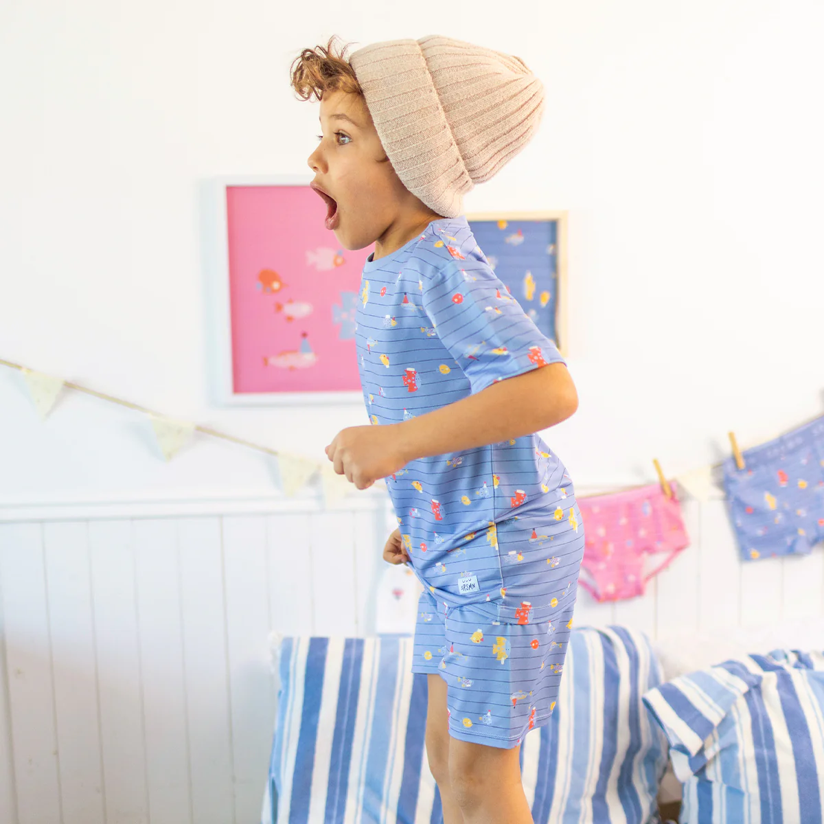 Pyjama deux pièces bleu à rayures et motifs de poisson, enfant - Image 4