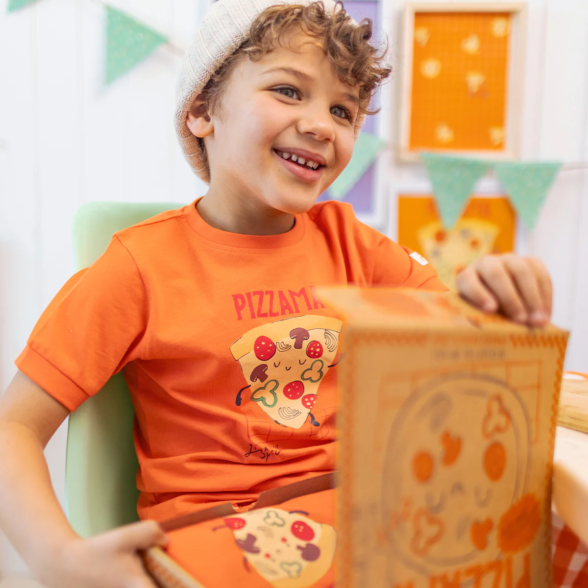 Pyjama deux pièces orange à motifs de pizzas, enfant - Image 5