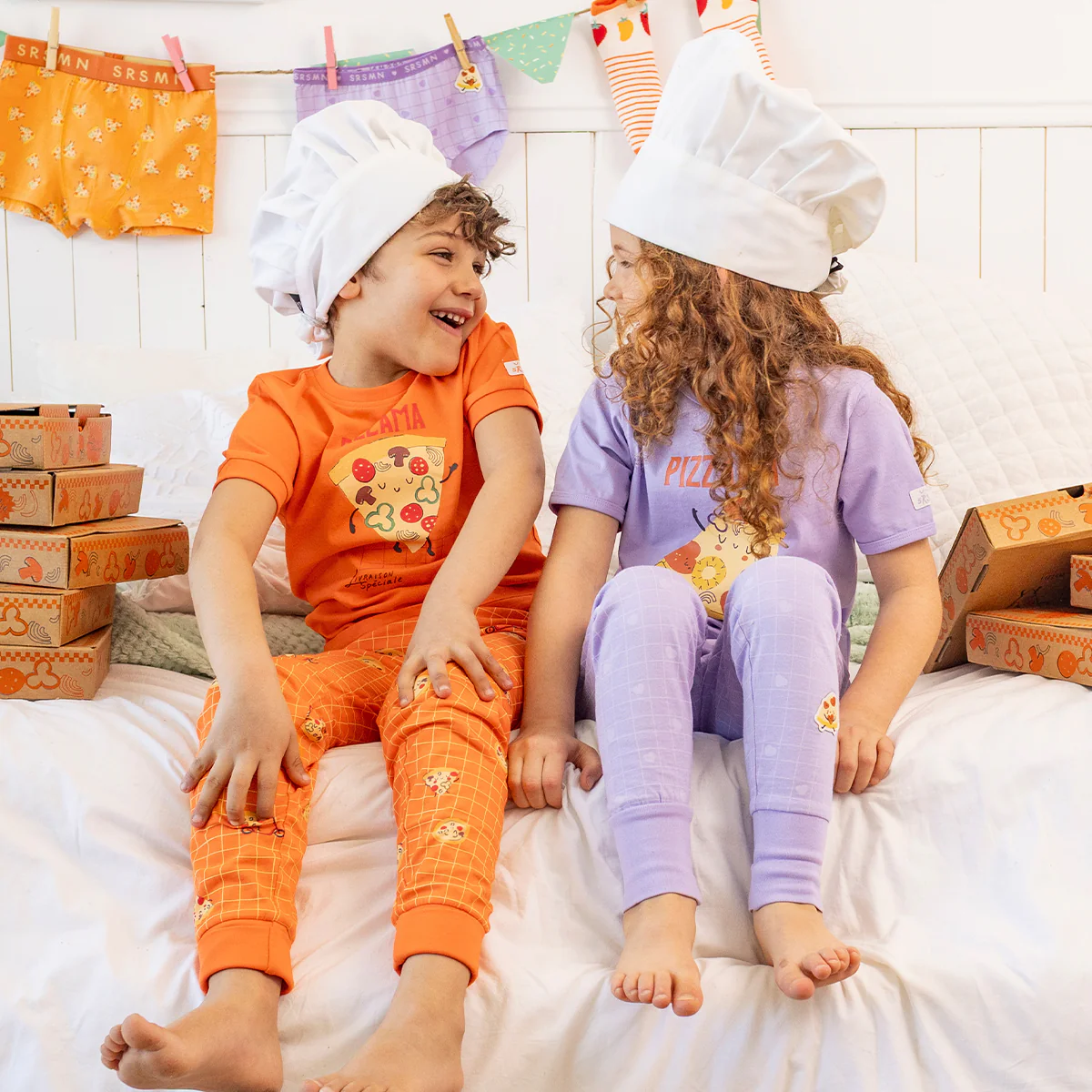 Pyjama deux pièces orange à motifs de pizzas, enfant - Image 7