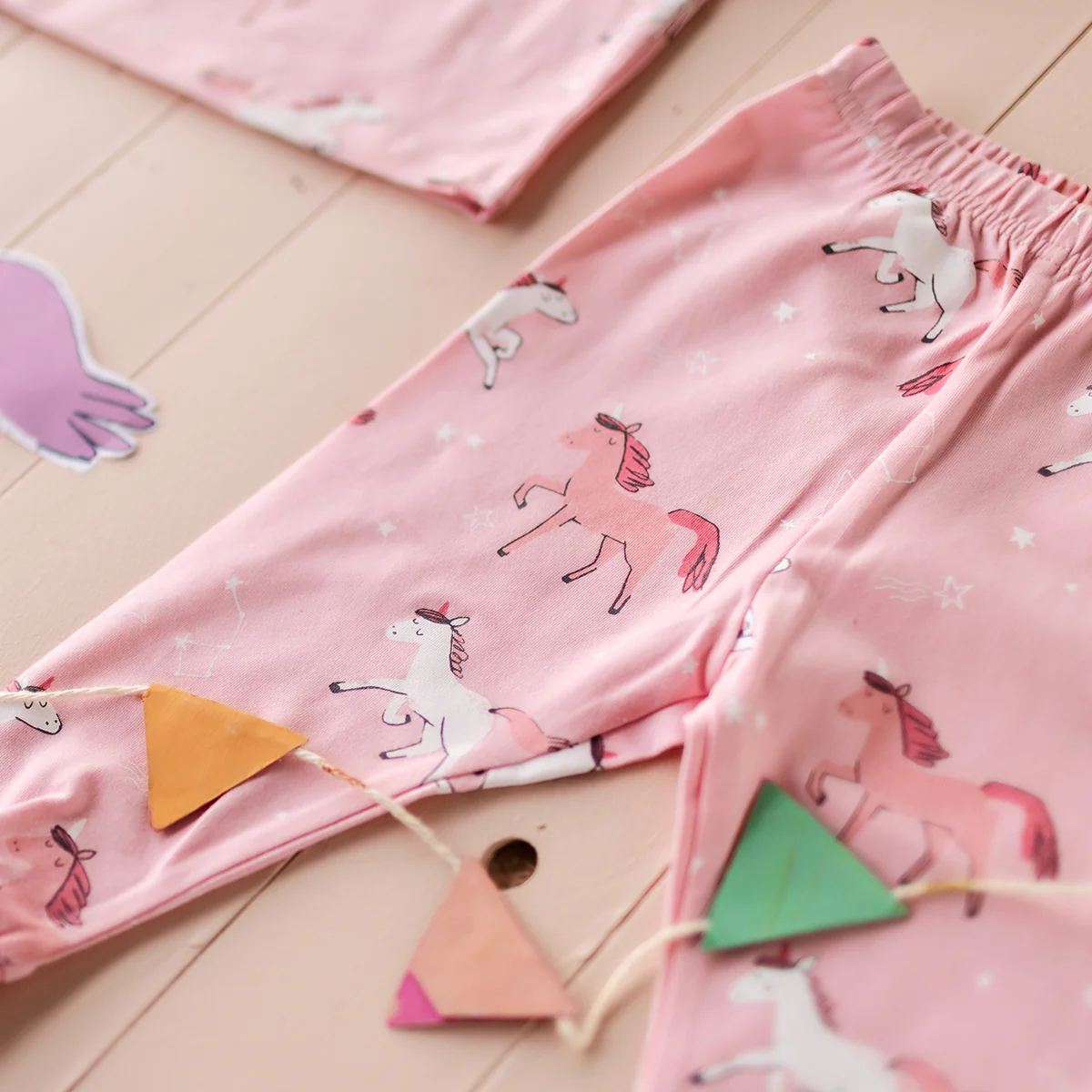 Pyjama deux pièces rose à motifs de licornes, bébé - Image 4