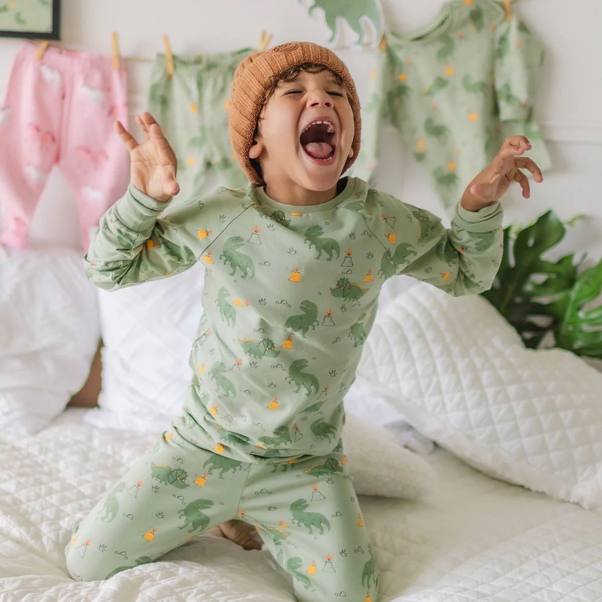 Pyjama deux pièces vert à motifs de dinosaures, enfant - Image 3
