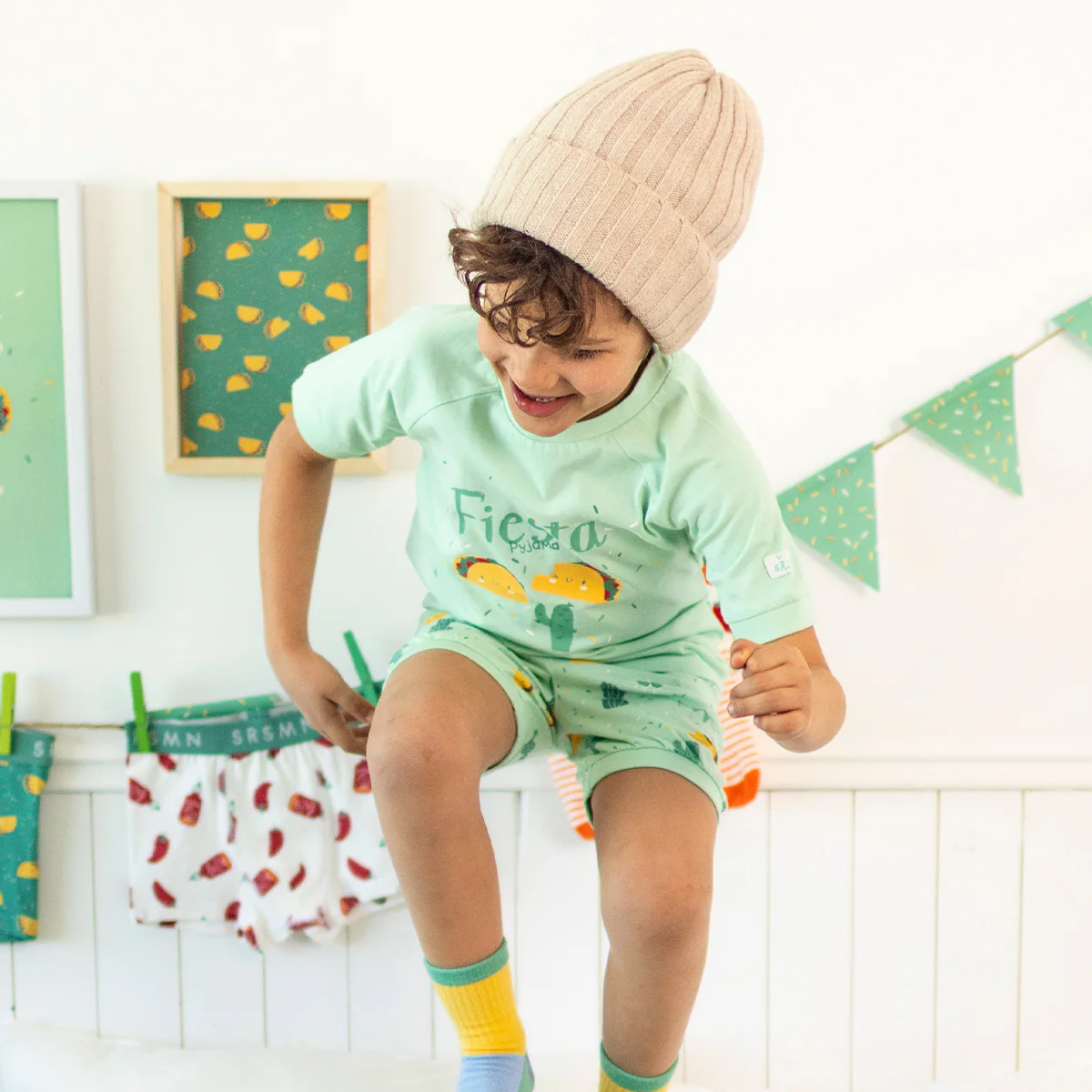 Pyjama deux pièces vert à motifs fiesta, enfant - Image 3