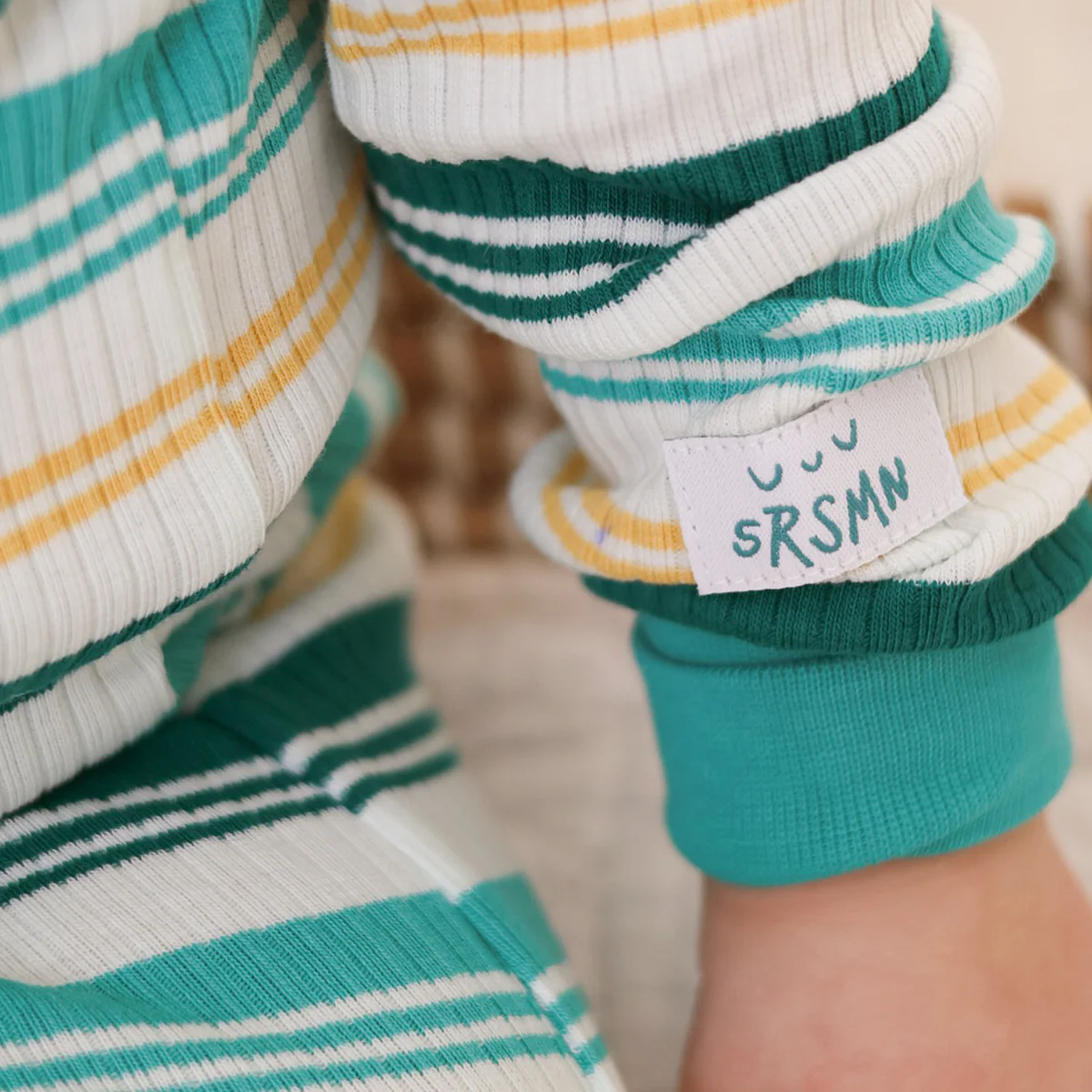 Pyjama une pièce crème à rayures colorées, bébé - Image 3