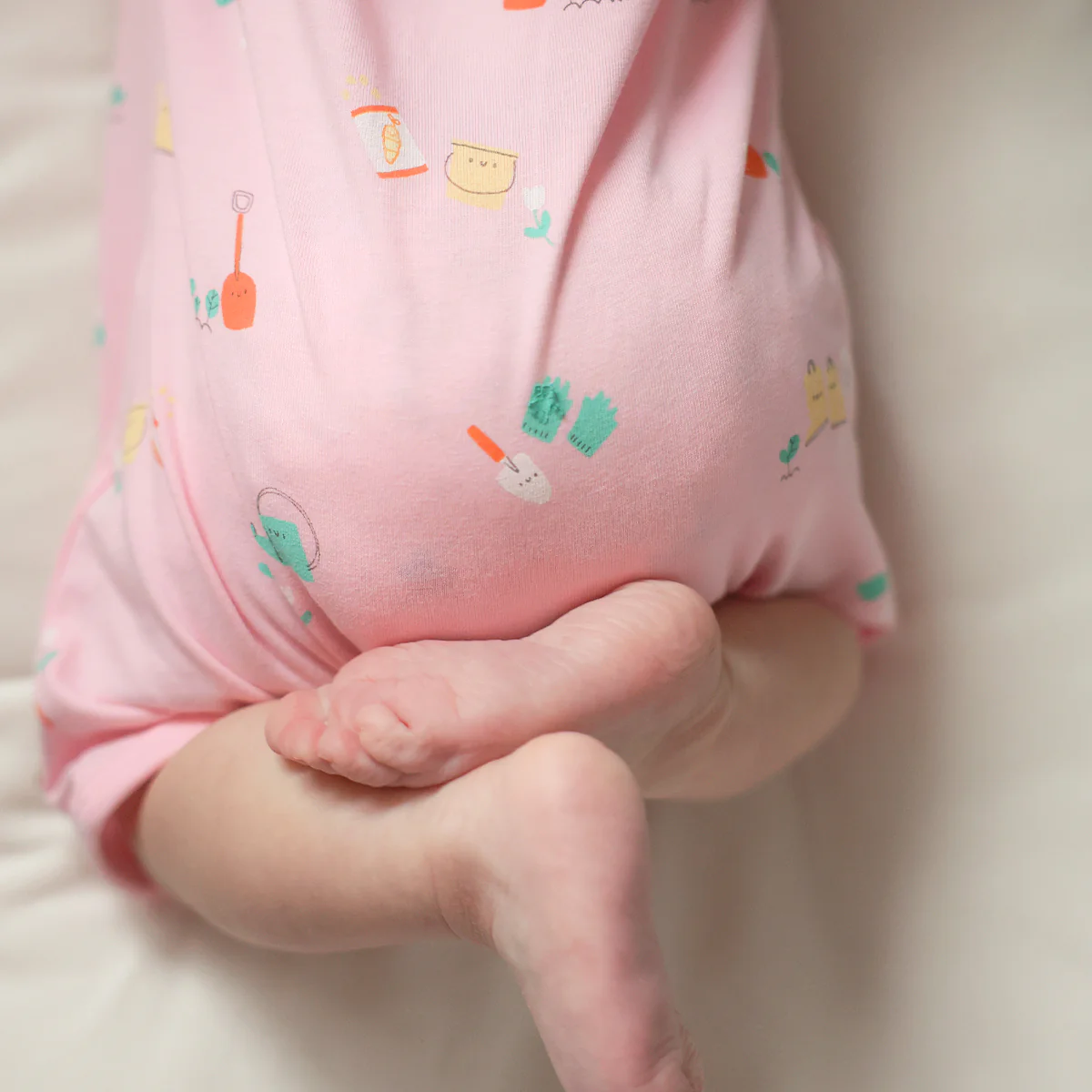 Pyjama une pièce rose à motifs, naissance - Image 6