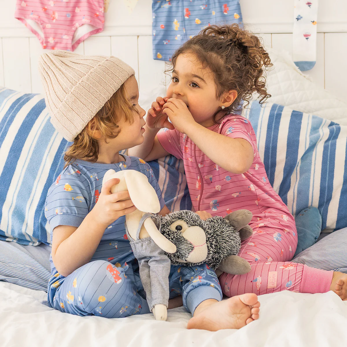 Pyjama une pièce rose à rayures et motifs de poissons, bébé - Image 4