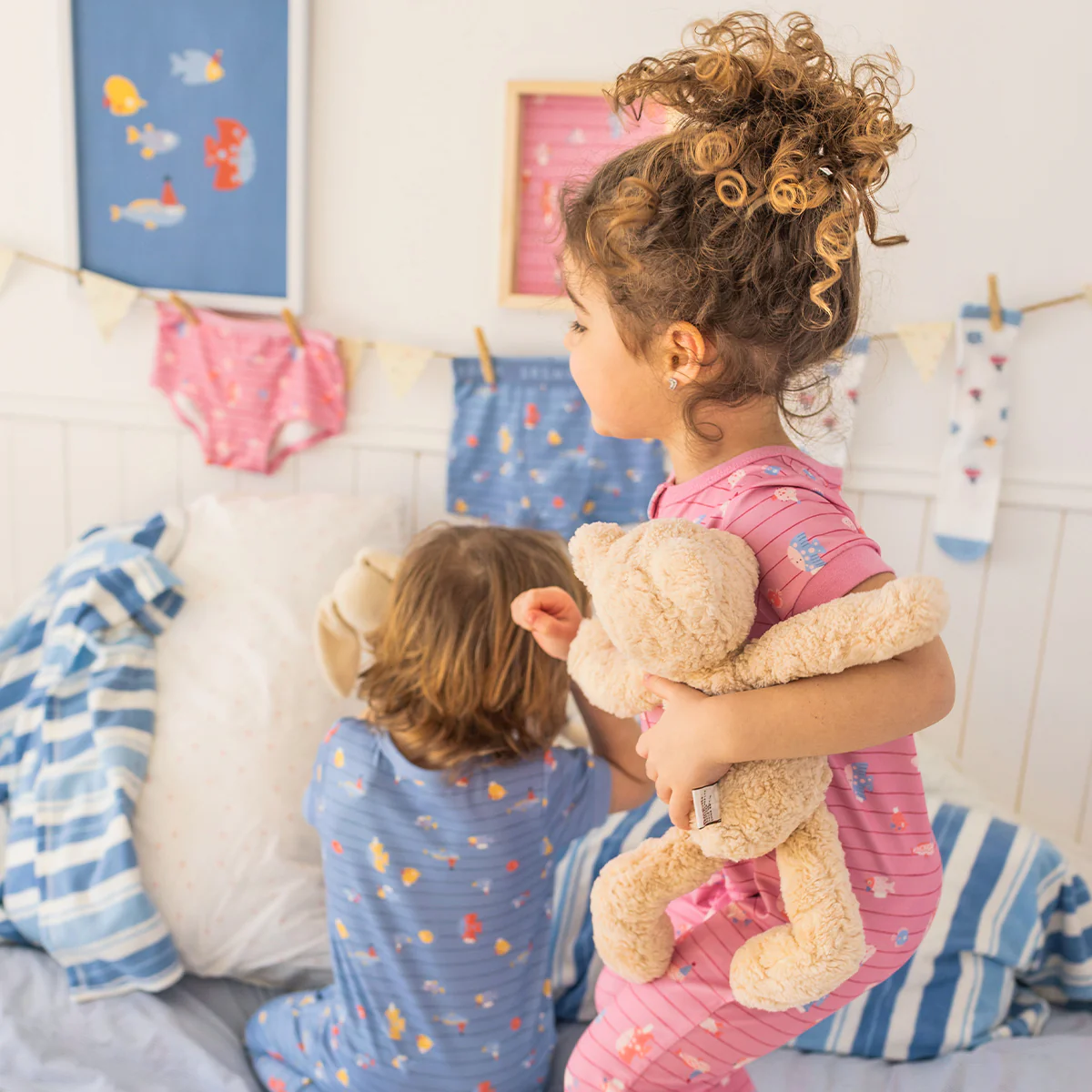 Pyjama une pièce rose à rayures et motifs de poissons, bébé - Image 6
