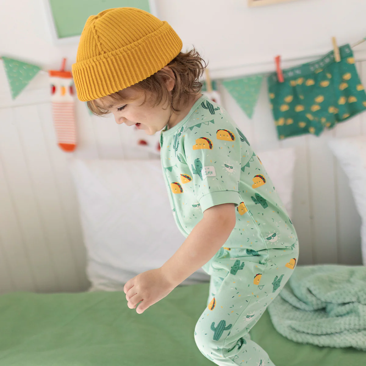 Pyjama une pièce vert à motifs fiesta, bébé - Image 4