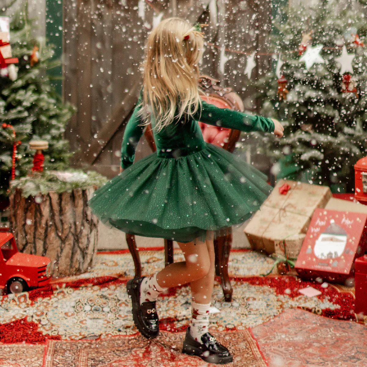 Robe verte en velours et paillettes, enfant - Image 2