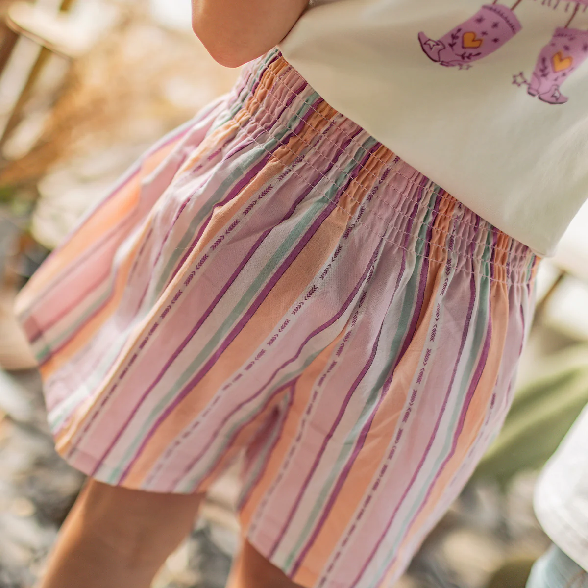 Short à rayures colorées, enfant - Image 2