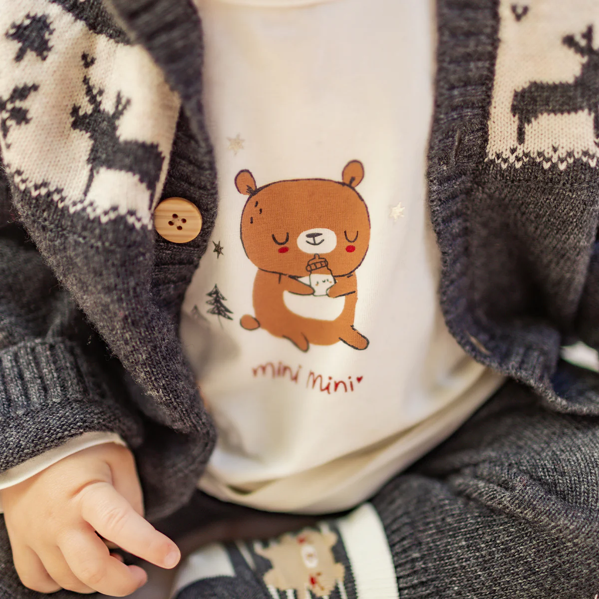 T-shirt crème avec illustration, naissance - Image 3