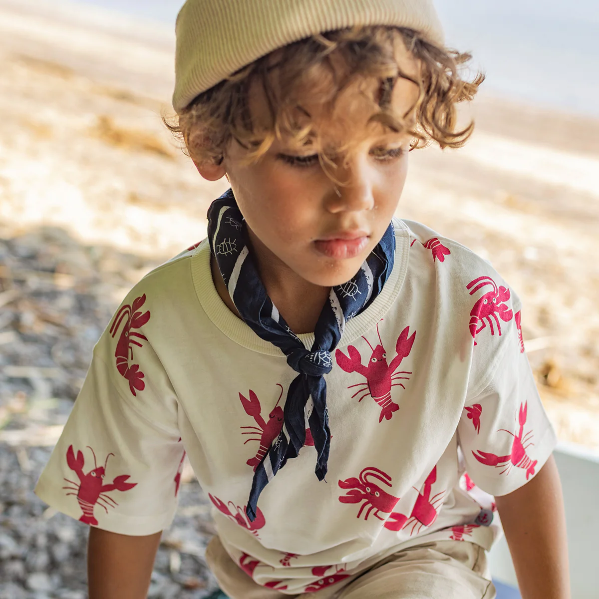 T-shirt crème à motifs de homards, enfant - Image 3