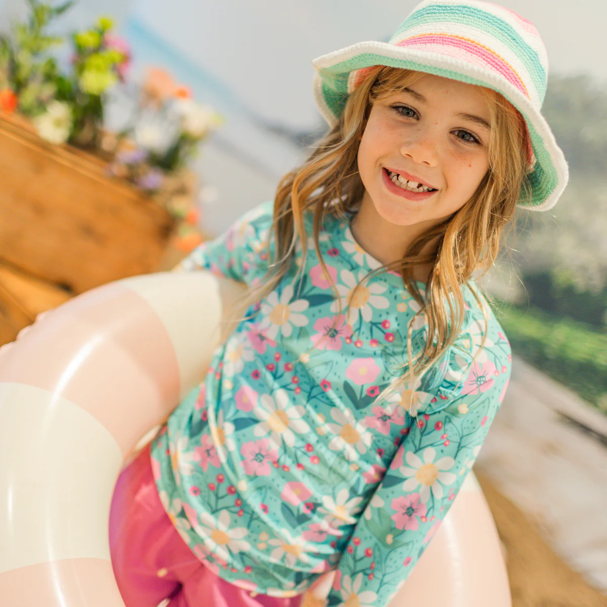 T-shirt de bain turquoise à motif floral, enfant - Image 3