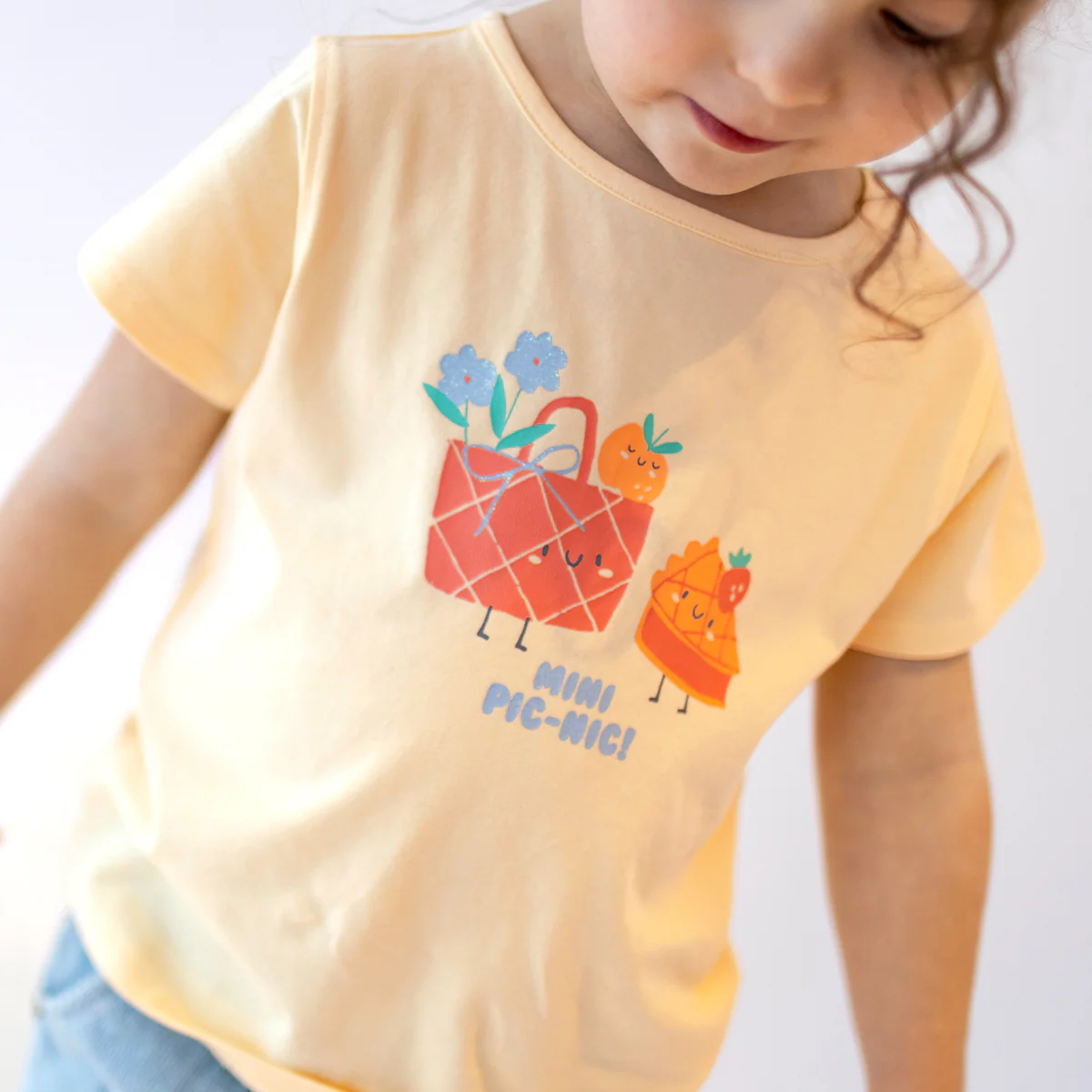 T-shirt jaune avec illustration, bébé - Image 2