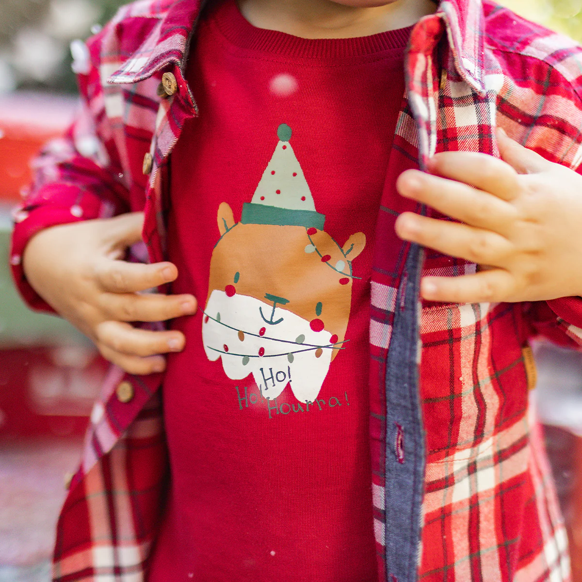 T-shirt rouge avec illustration des Fêtes, bébé - Image 3