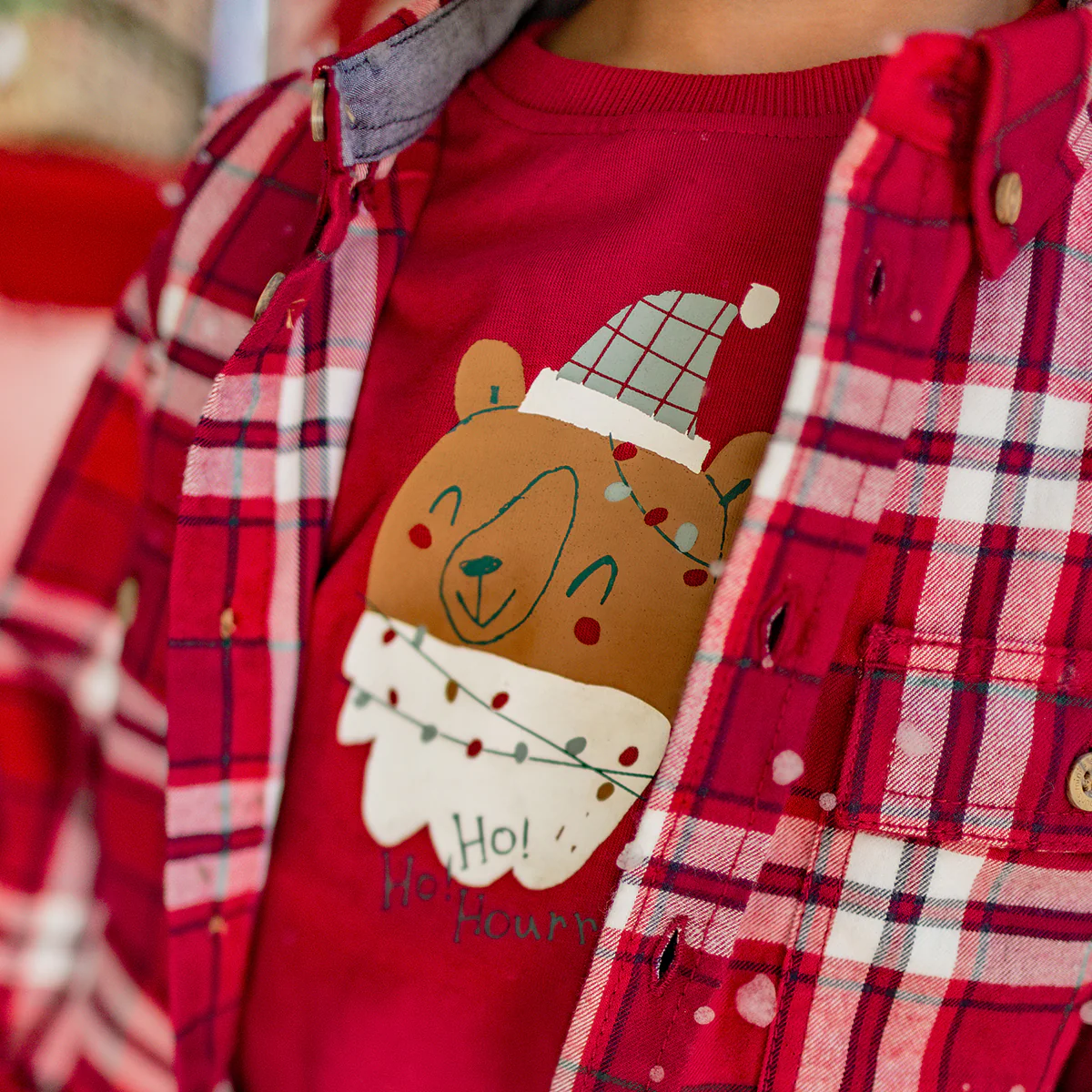 T-shirt rouge avec illustration des Fêtes, enfant - Image 3