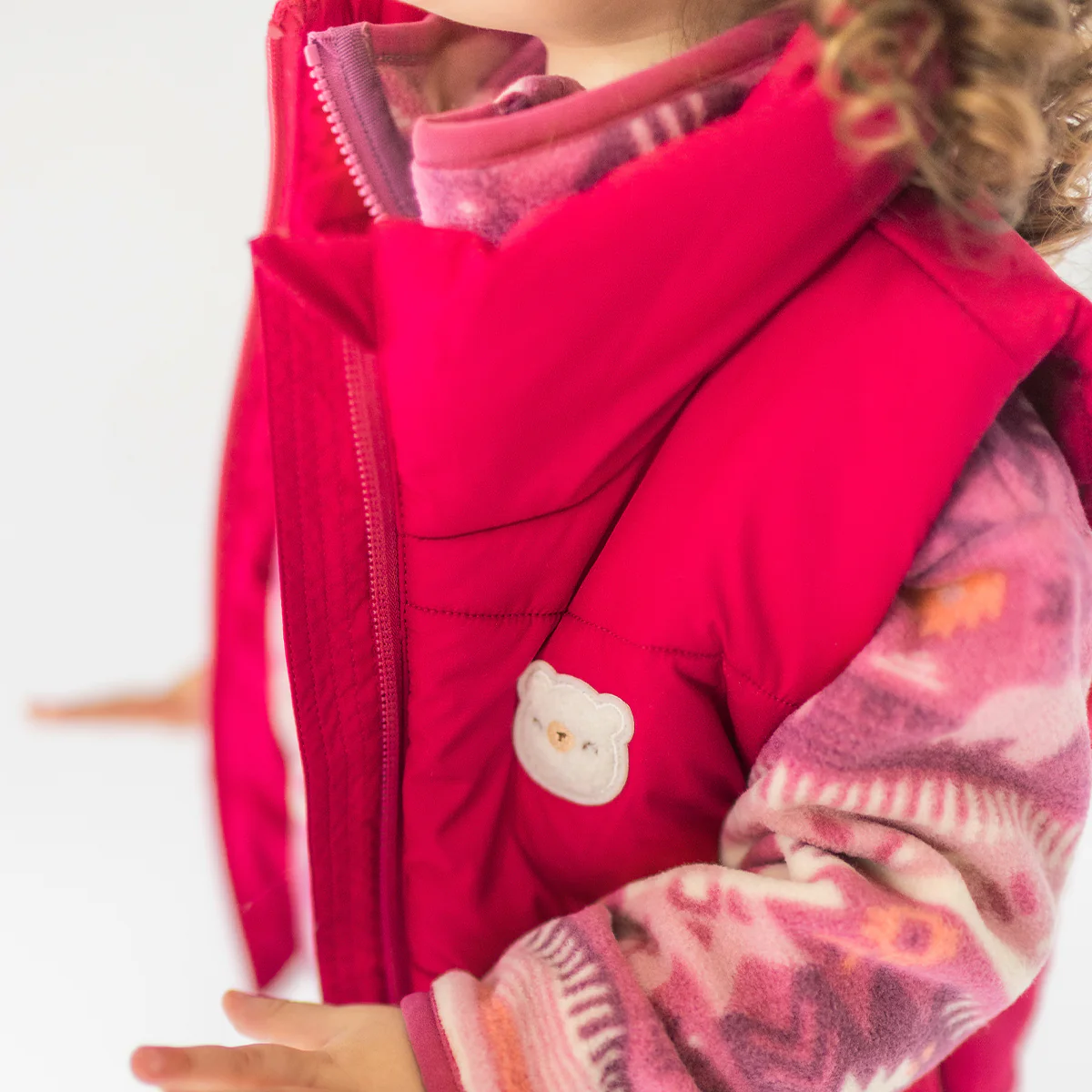 Veste doudoune sans manches rouge framboise, bébé - Image 7